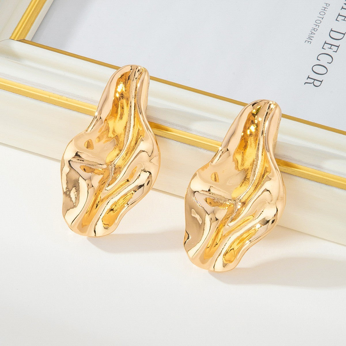 Metal Irregular Twisted Stud Earrings Simple Style