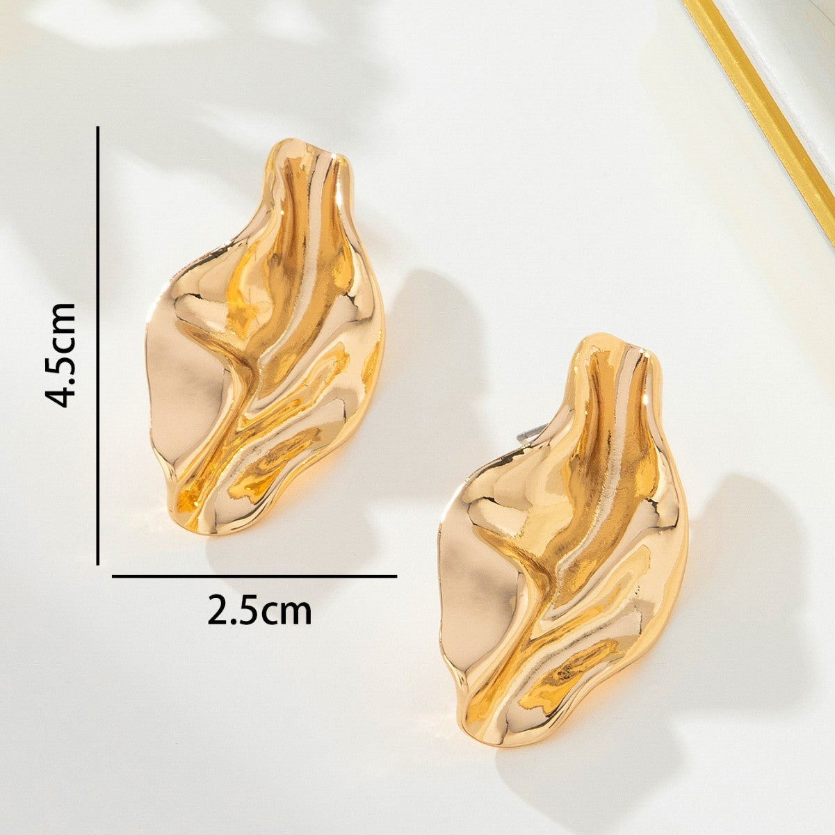 Metal Irregular Twisted Stud Earrings Simple Style