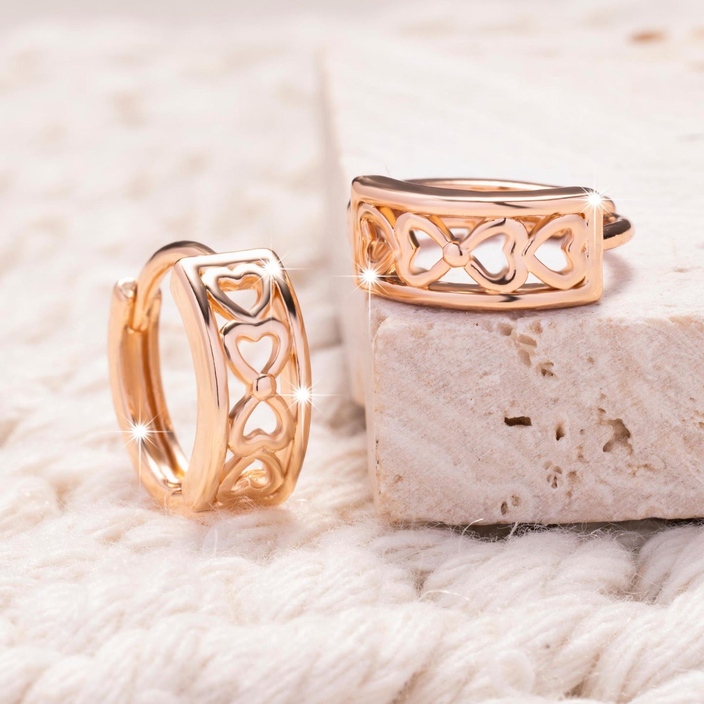 Love Glossy Hollow Ear Clip